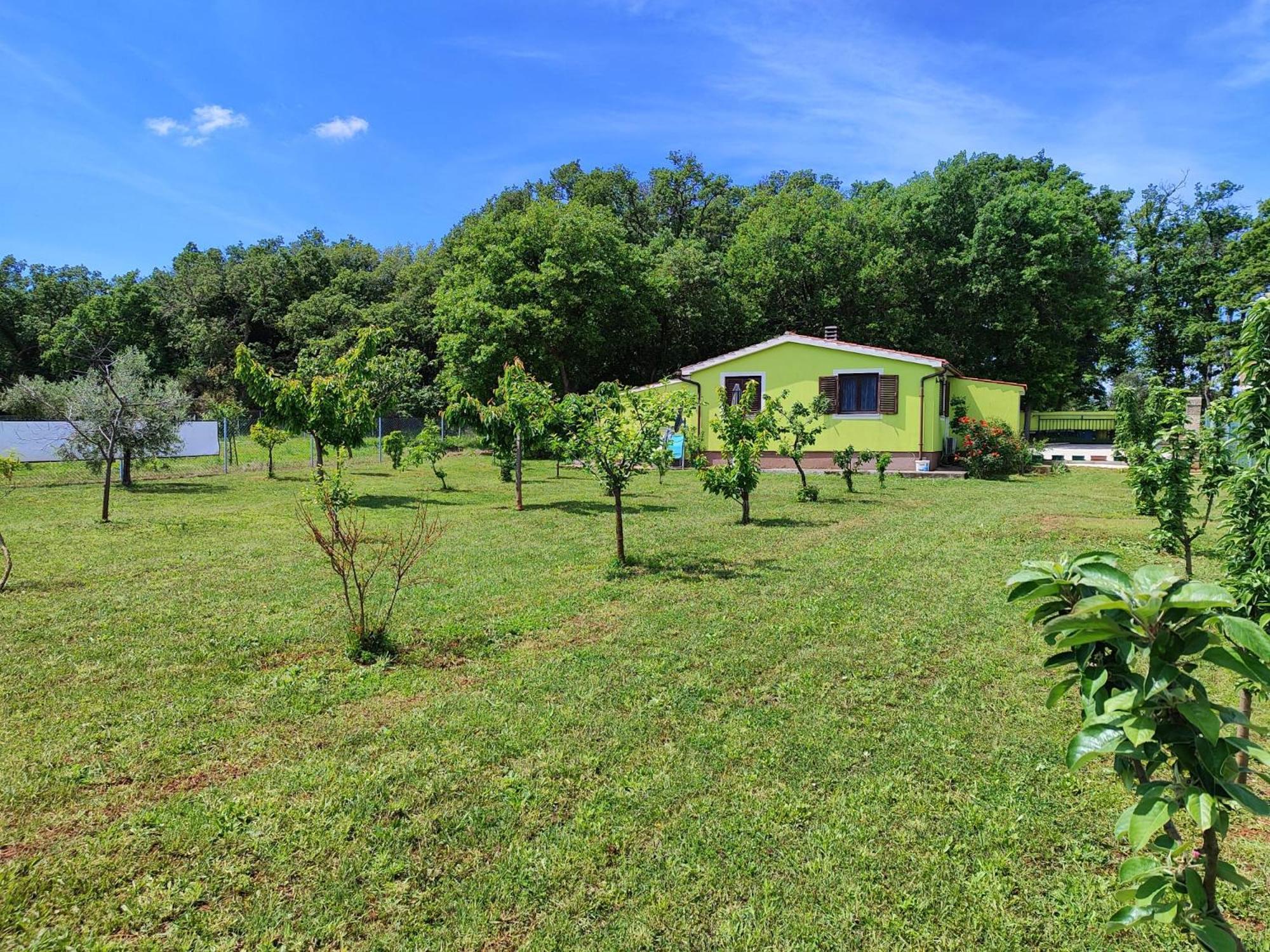 Villa Kuca Za Odmor Tri Sunca Pula Exterior foto